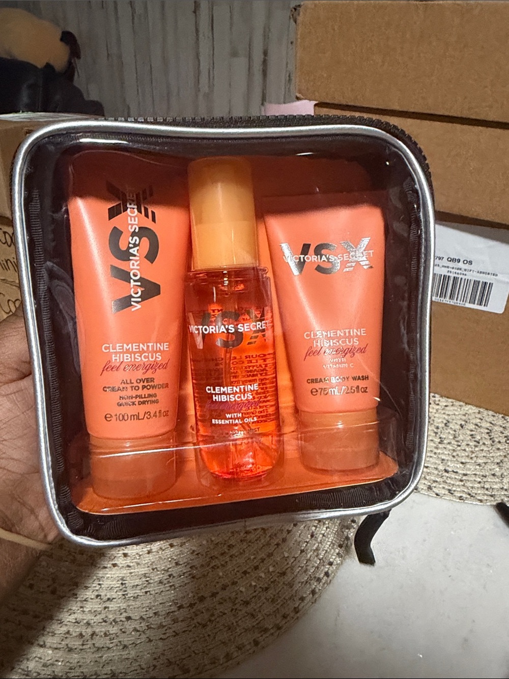 Victoria's Secret VSX Clementine Hibiscus Bath & Body Set - Orange - Picture 6 of 7